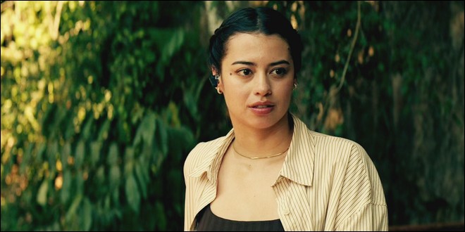 Isabel Simmons, Monarch : Legacy of Monsters